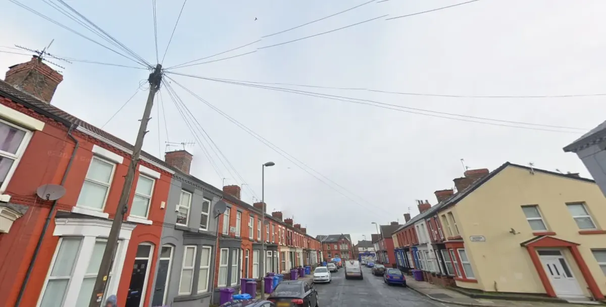 2 Bed House - Need To Upsize - Main photo - 2-bed house in Liverpool