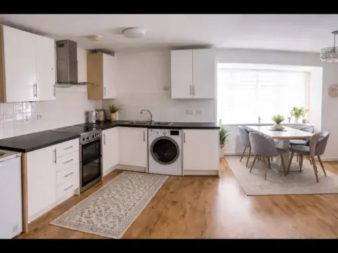 Kitchen - 2-bed flat in Oxford