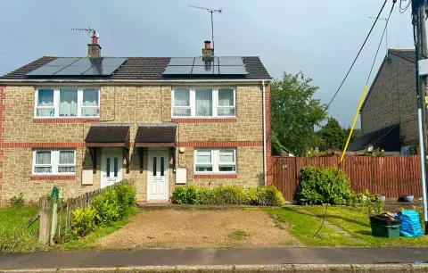Main photo - 2-bed house in Yeovil