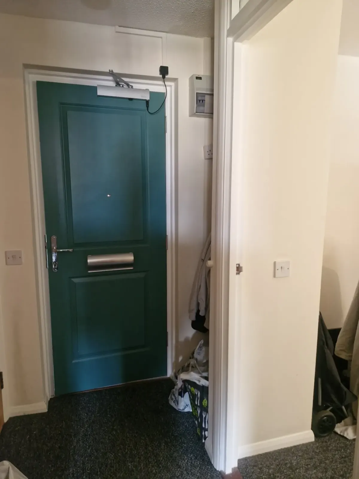 I bed flat sheltered in colchester