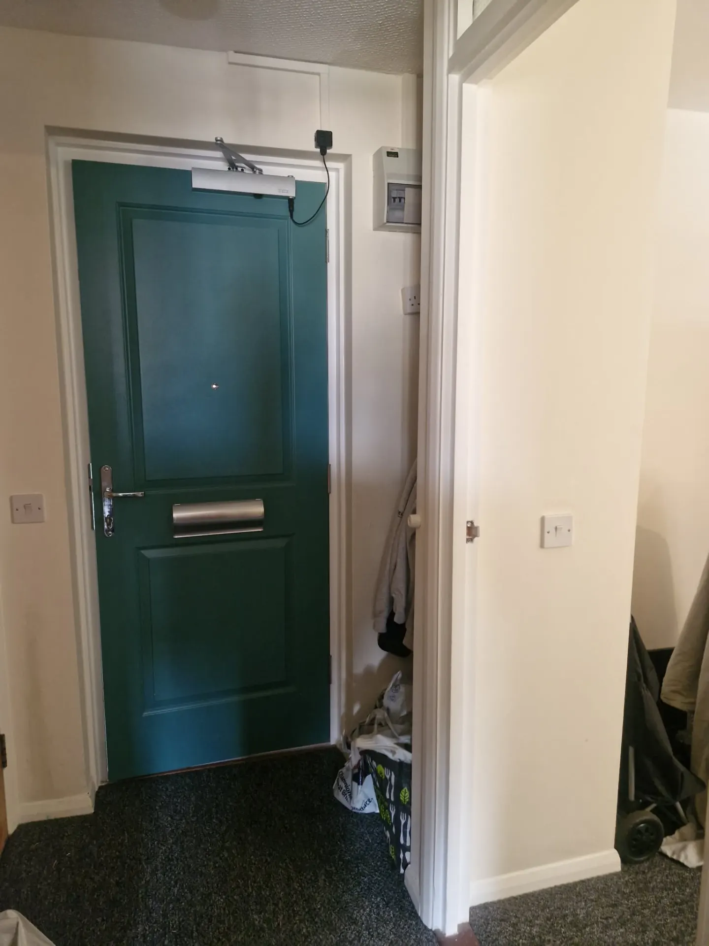 I bed flat sheltered in colchester