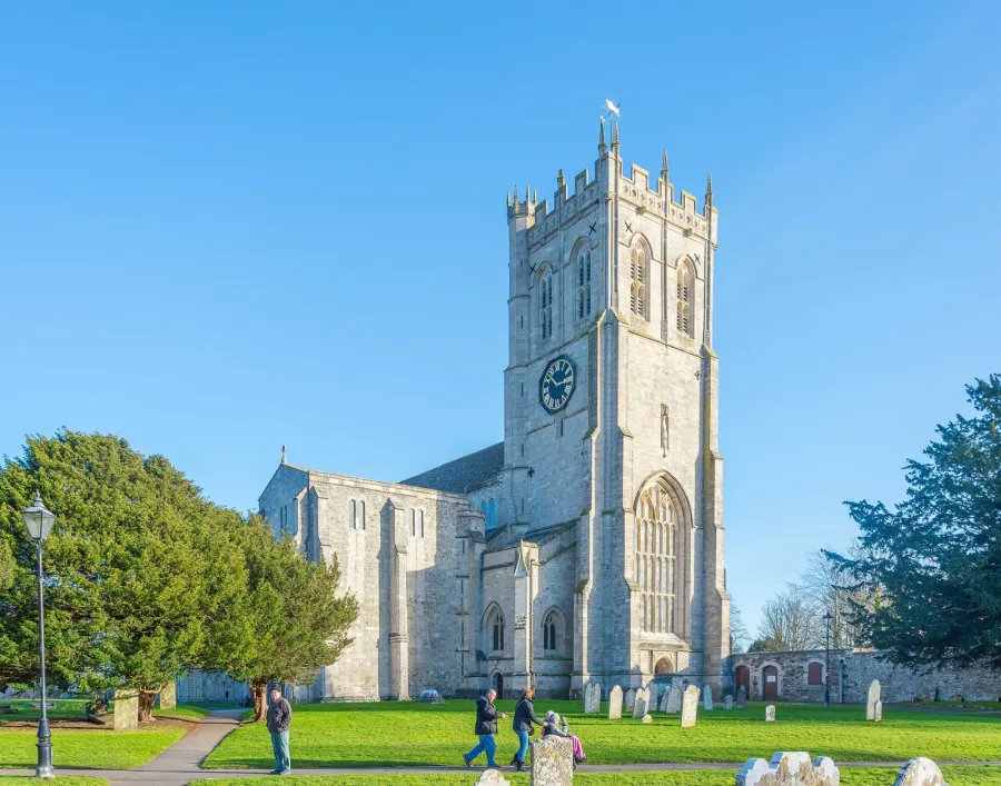 The huge size of the building only becomes obvious once one is the churchyard: 311ft Long and 120ft Tall., Christchurch