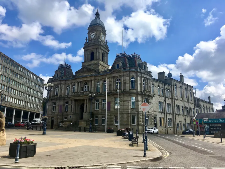 Malta, Dewsbury