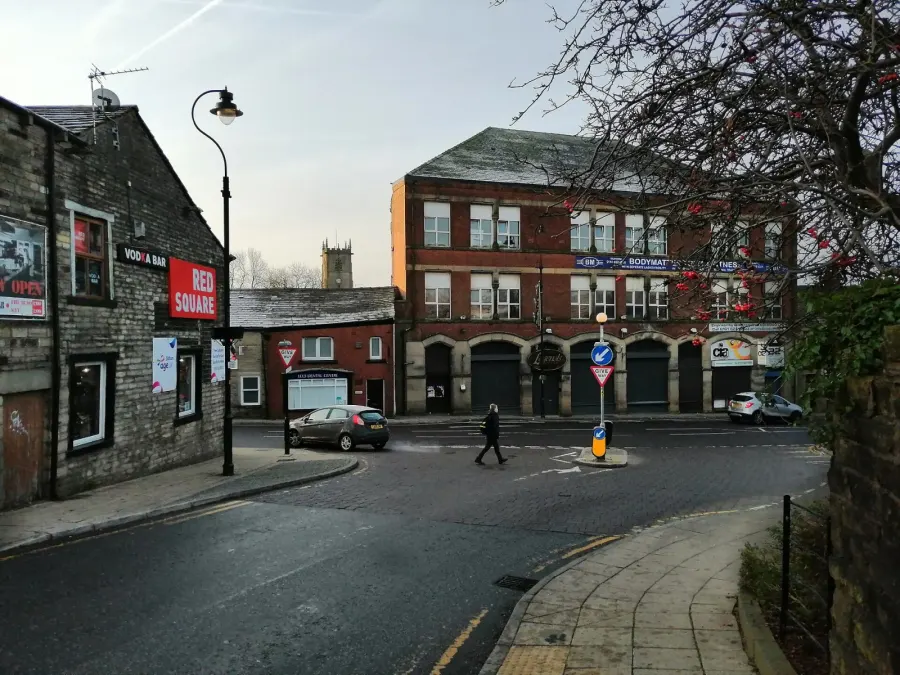 centre of lees