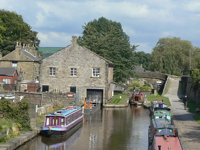 Marple Wharf The warehouse, stop lock and basin of the Macclesfield Canal.