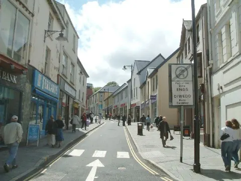 Pontypool, Torfaen - Torfaen