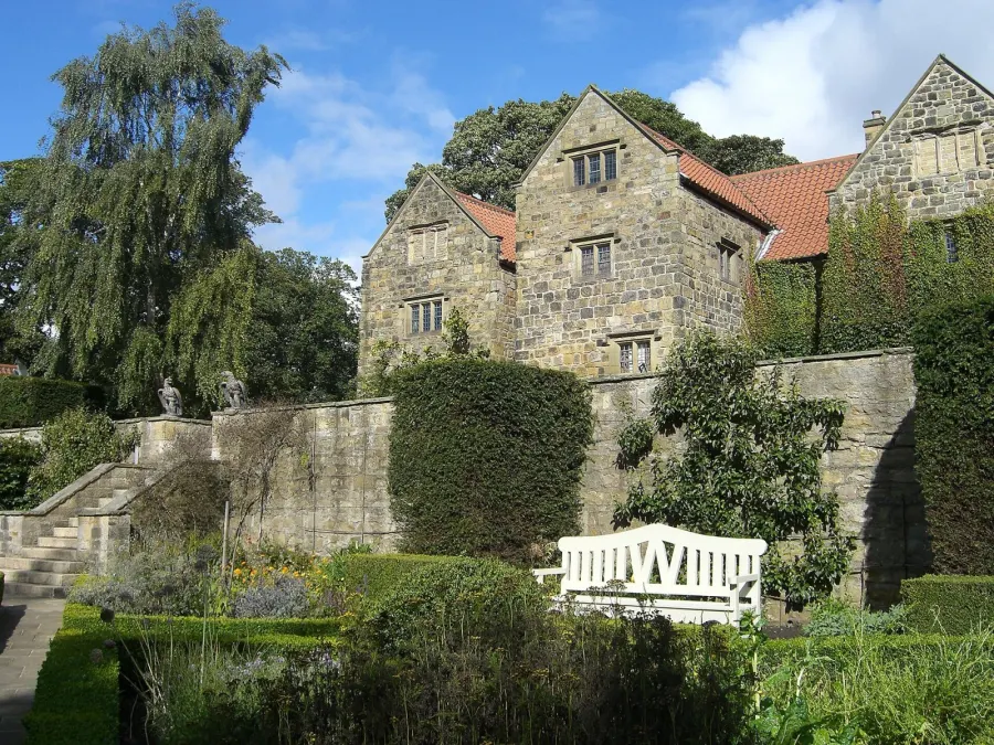 Washington Hall